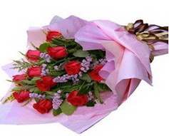 11 adet kirmizi güllerden görsel buket  Hatay çiçek siparişi vermek 