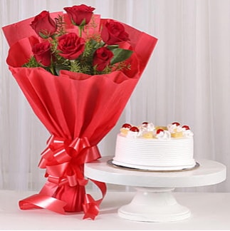 6 Kırmızı gül ve 4 kişilik yaş pasta  Hatay 14 şubat sevgililer günü çiçek 